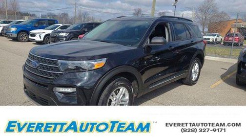 Agate Black Metallic 2023 Ford Explorer XLT