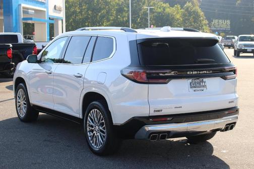 2024 GMC Acadia Denali