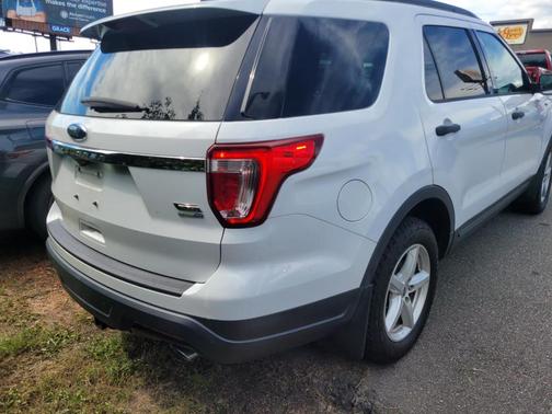 2018 Ford Explorer Base
