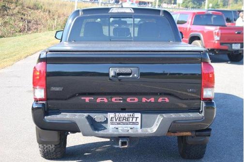 2017 Toyota Tacoma TRD Sport
