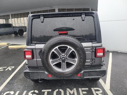 2023 Jeep Wrangler Sahara