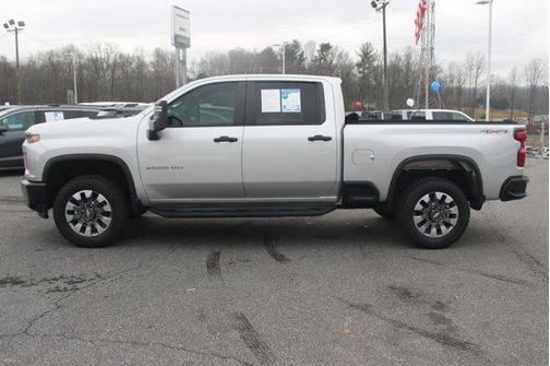2022 Chevrolet Silverado 2500 Custom