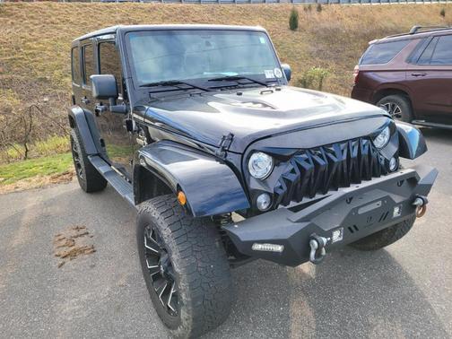 2017 Jeep Wrangler Unlimited Sahara