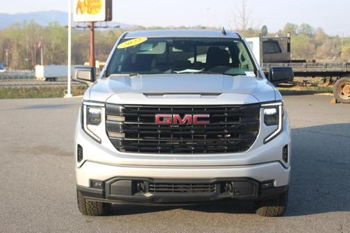 Quicksilver Metallic 2022 GMC Sierra 1500 Elevation