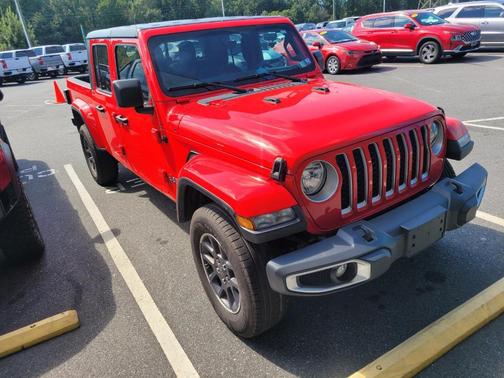 2023 Jeep Gladiator Overland