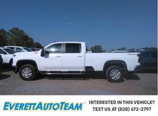 2025 Chevrolet Silverado 3500 LT