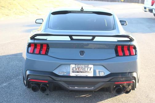 2024 Ford Mustang Dark Horse