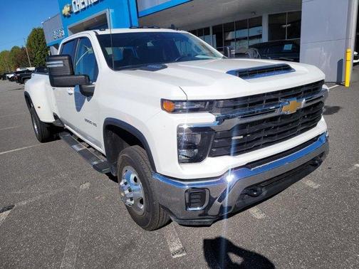 2024 Chevrolet Silverado 3500 LT