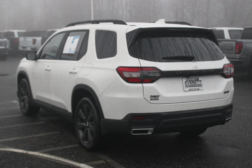 2025 Honda Pilot Sport