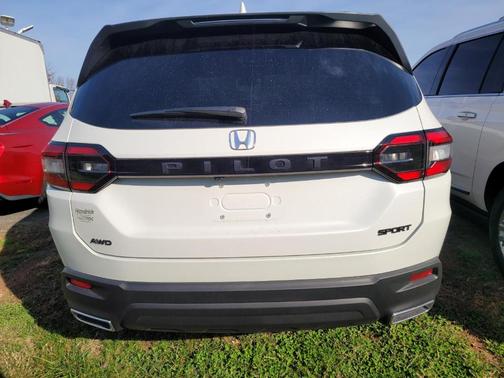 2025 Honda Pilot Sport