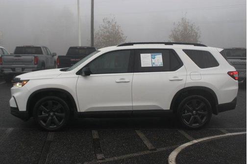 2025 Honda Pilot Sport