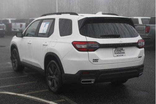 2025 Honda Pilot Sport