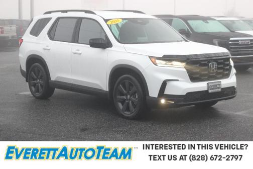 2025 Honda Pilot Sport