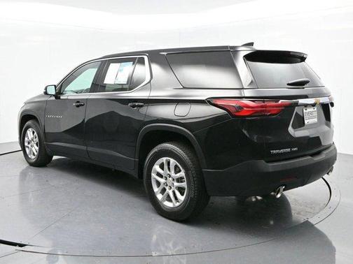 Mosaic Black Metallic 2023 Chevrolet Traverse LS