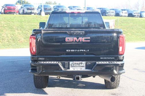 2023 GMC Sierra 2500 Denali