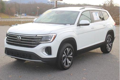 2024 Volkswagen Atlas 2.0T SE