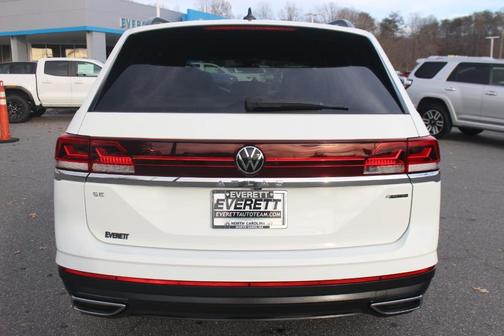 2024 Volkswagen Atlas 2.0T SE