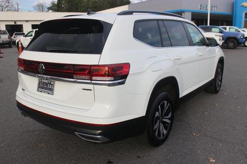 2024 Volkswagen Atlas 2.0T SE