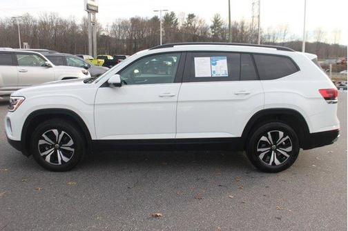 2024 Volkswagen Atlas 2.0T SE