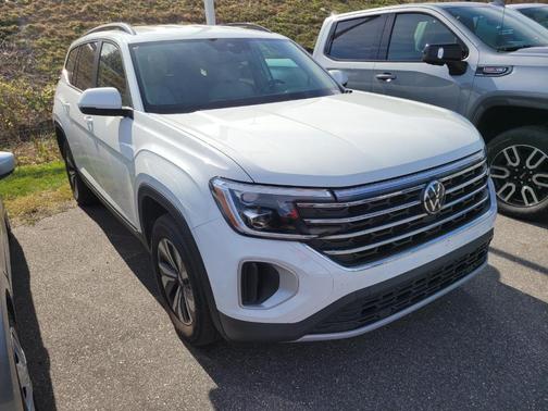 2024 Volkswagen Atlas 2.0T SE