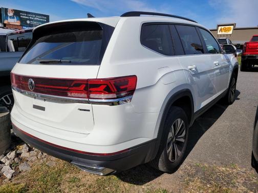2024 Volkswagen Atlas 2.0T SE