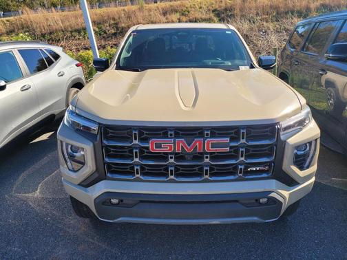 2023 GMC Canyon AT4