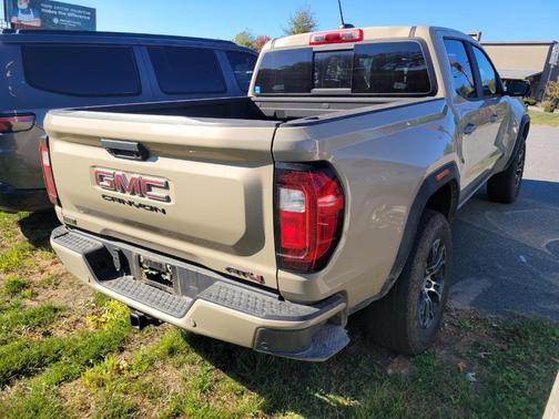 2023 GMC Canyon AT4