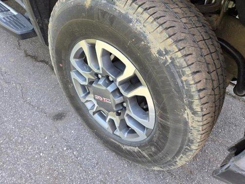 Onyx Black 2023 GMC Sierra 2500 SLE