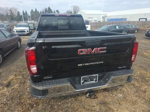 Onyx Black 2023 GMC Sierra 2500 SLE