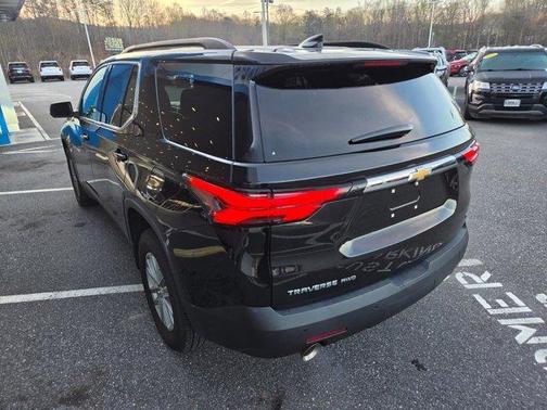 2022 Chevrolet Traverse LT Leather