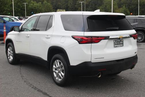 2023 Chevrolet Traverse LS