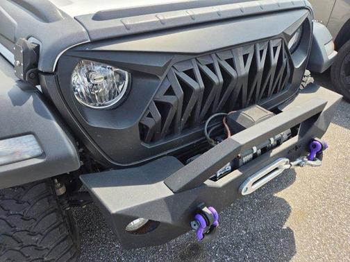 2020 Jeep Gladiator Sport