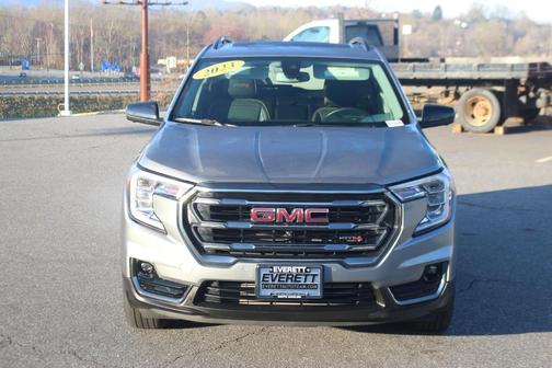 2023 GMC Terrain AT4
