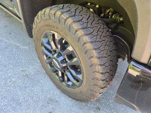 Black 2025 Chevrolet Silverado 2500 High Country