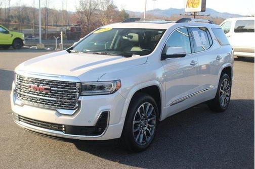 2022 GMC Acadia Denali