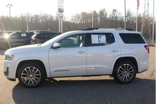 2022 GMC Acadia Denali