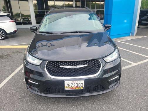 2022 Chrysler Pacifica Touring-L