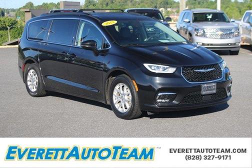 2022 Chrysler Pacifica Touring-L