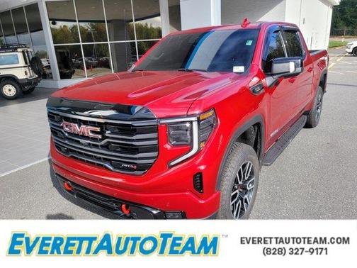 2025 GMC Sierra 1500 AT4