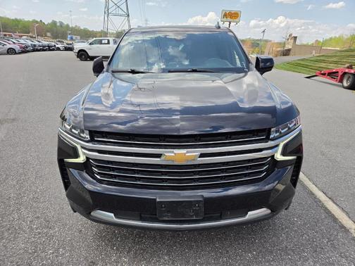 Midnight Blue Metallic 2021 Chevrolet Suburban LT
