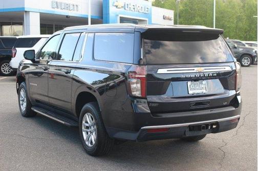 Midnight Blue Metallic 2021 Chevrolet Suburban LT