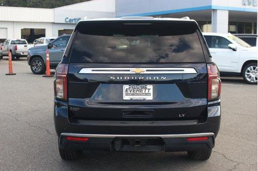 Midnight Blue Metallic 2021 Chevrolet Suburban LT