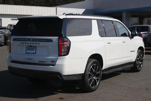 2021 Chevrolet Suburban RST