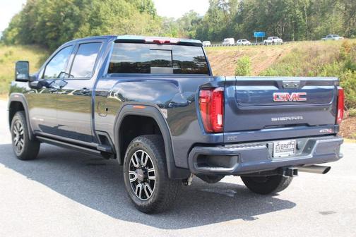 2022 GMC Sierra 2500 AT4