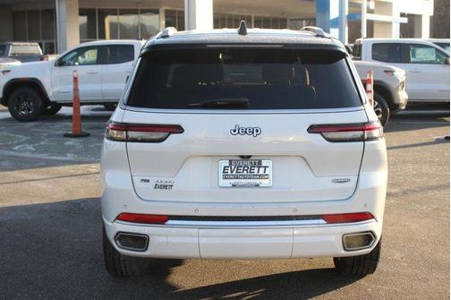 2022 Jeep Grand Cherokee L Summit