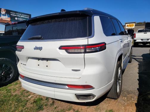 2022 Jeep Grand Cherokee L Summit