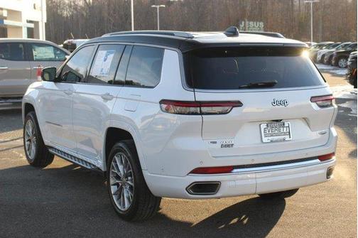 2022 Jeep Grand Cherokee L Summit