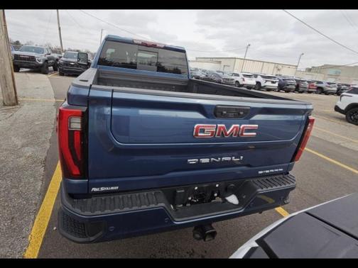 2024 GMC Sierra 2500 Denali