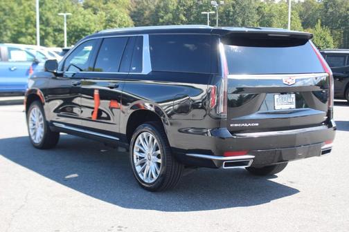 2022 Cadillac Escalade ESV Luxury