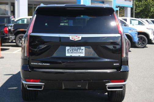 2022 Cadillac Escalade ESV Luxury